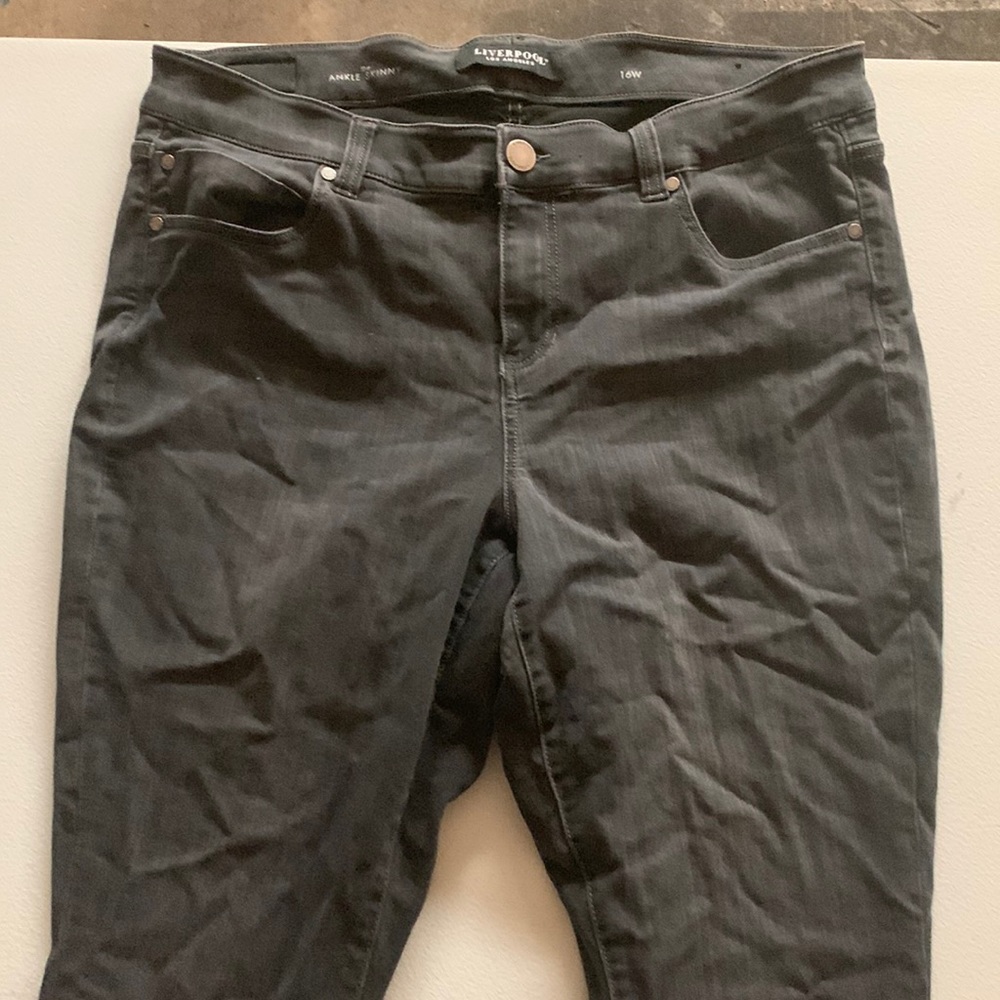 Liverpool Los Angeles gray men’s large skinny jeans